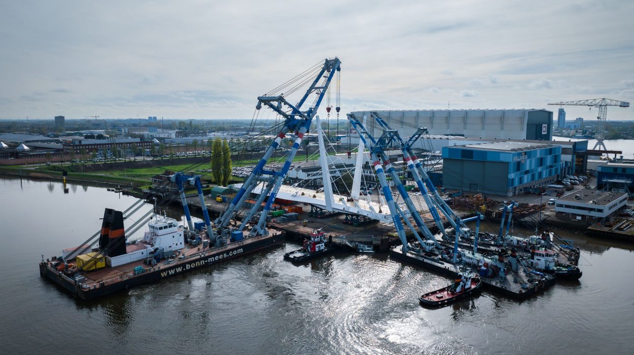 Clyde Crossing Swing Bridge